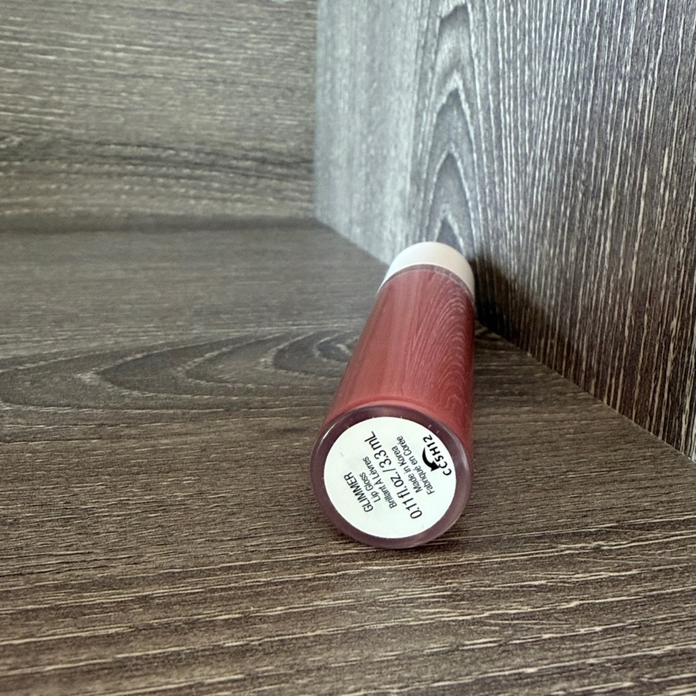 ❤️$12 NWT Rare Beauty Lip Gloss Shade Glimmer 3.3ml - Picture 5 of 6